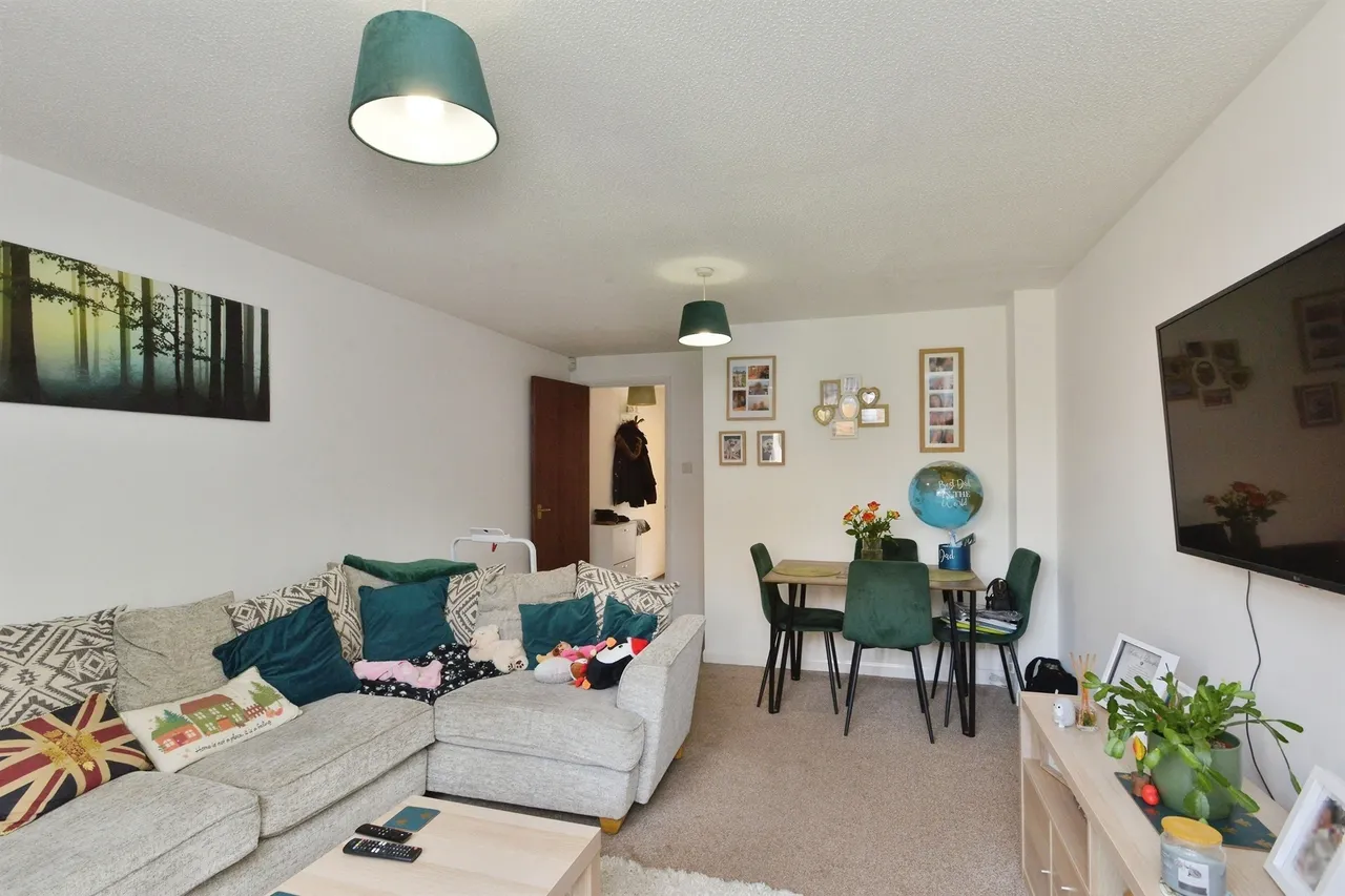 Washfield, Furzton, MK4, photo 7
