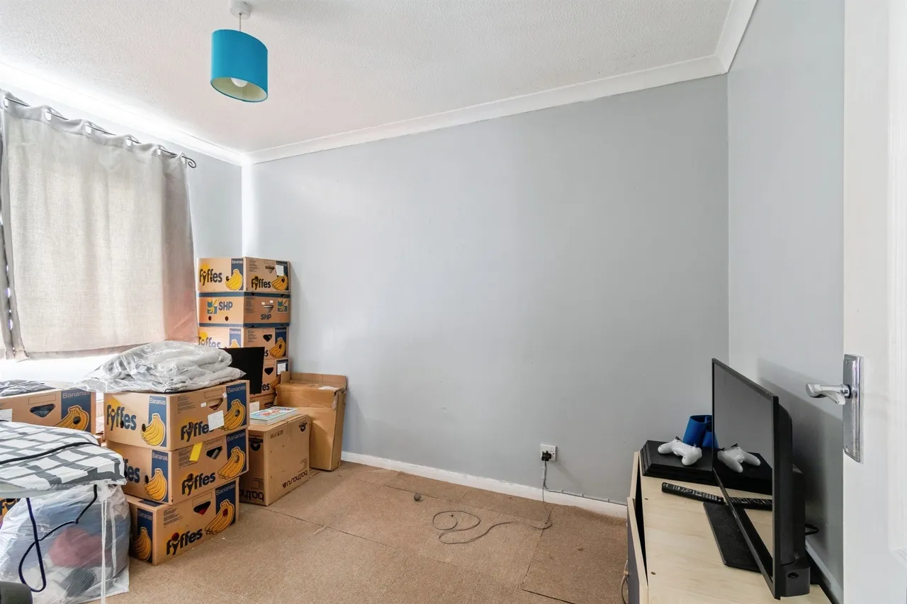Darcy Close, Chippenham, SN15, photo 8