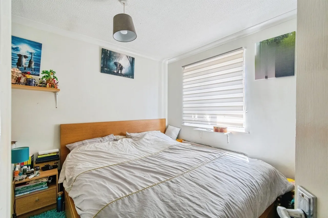 Darcy Close, Chippenham, SN15, photo 6