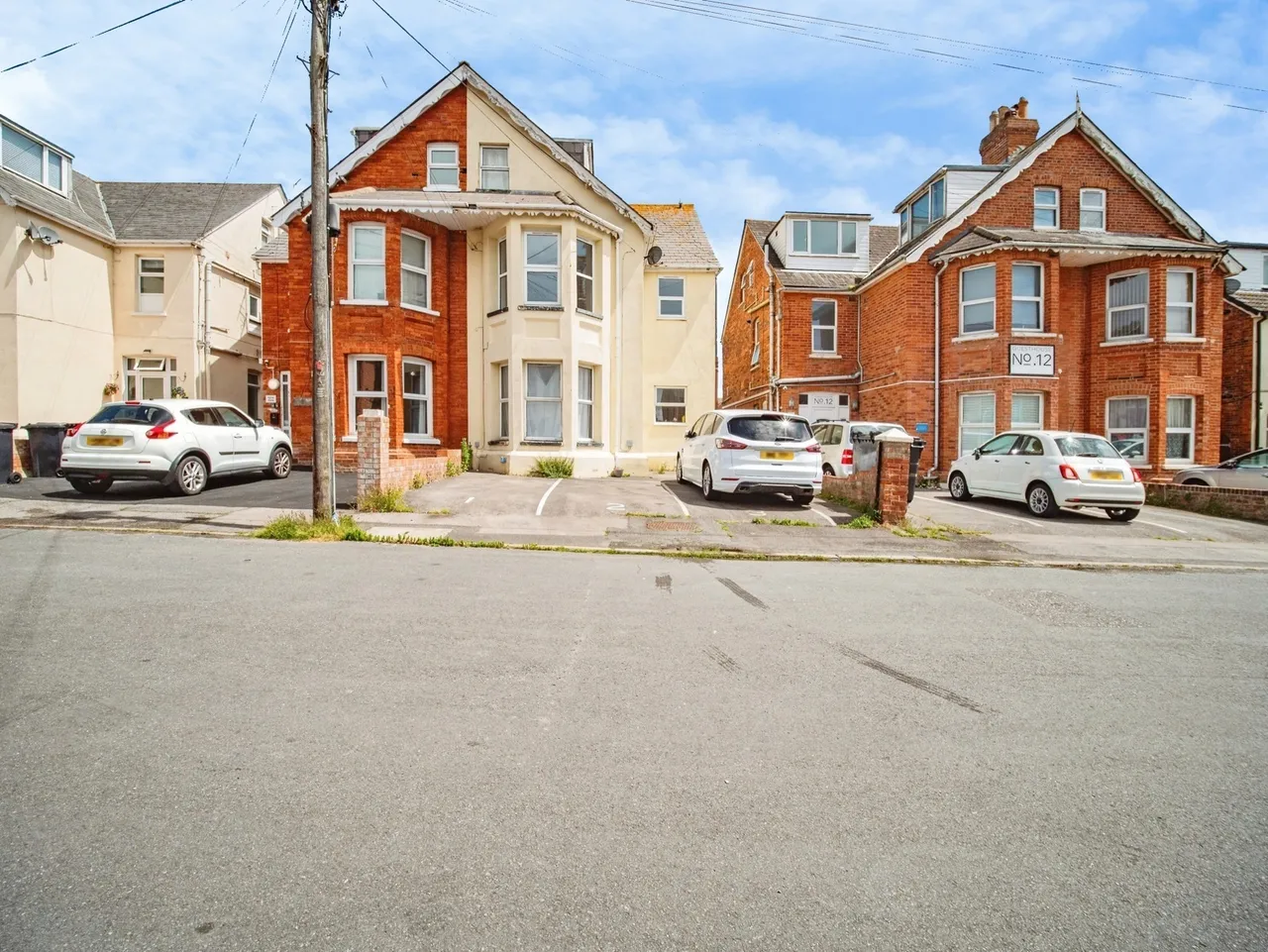 2 bed flat for sale, Holland Road, Weymouth, DT4
