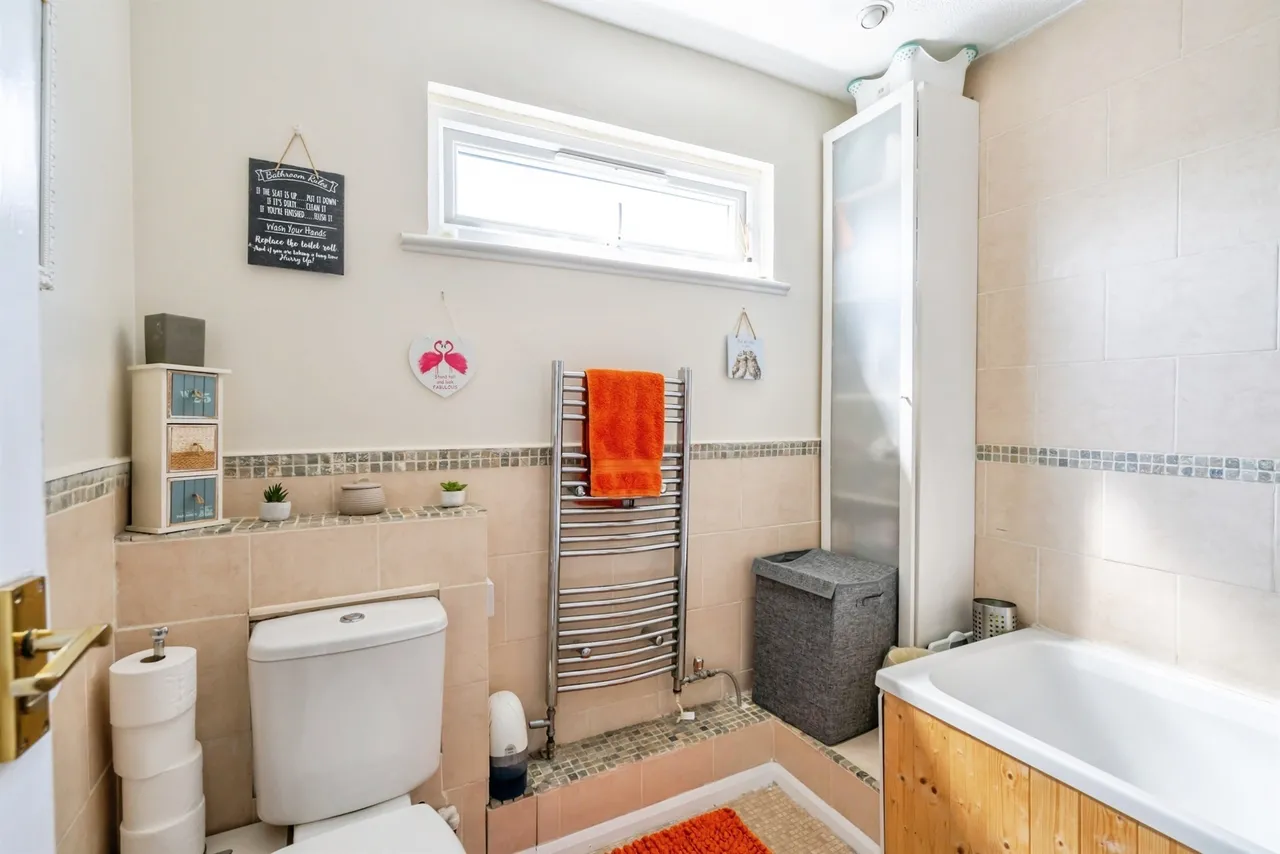 Sandymount Avenue, Bognor Regis, PO22, photo 13