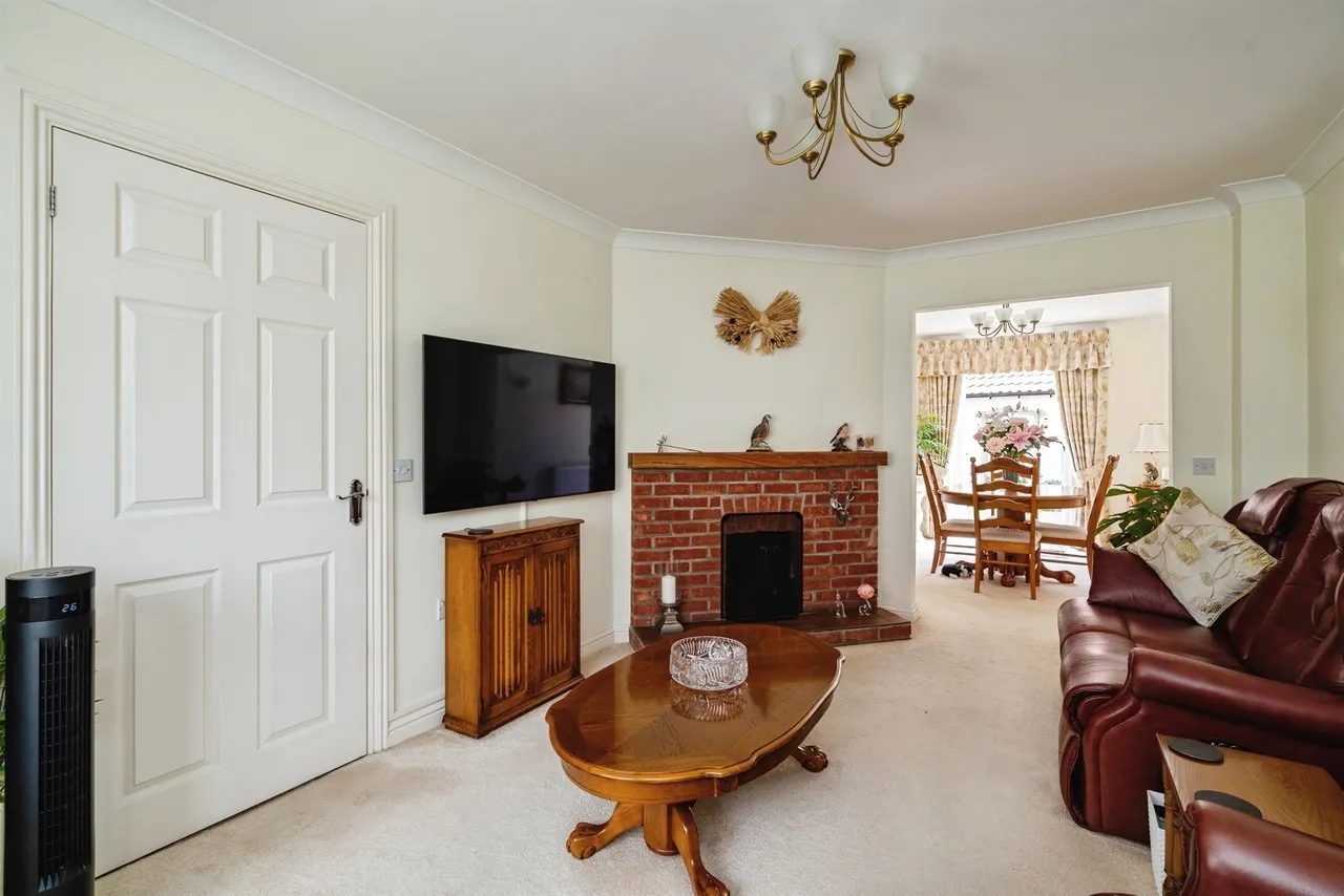 Cherry Tree Close, Yaxley, Eye, photo 8