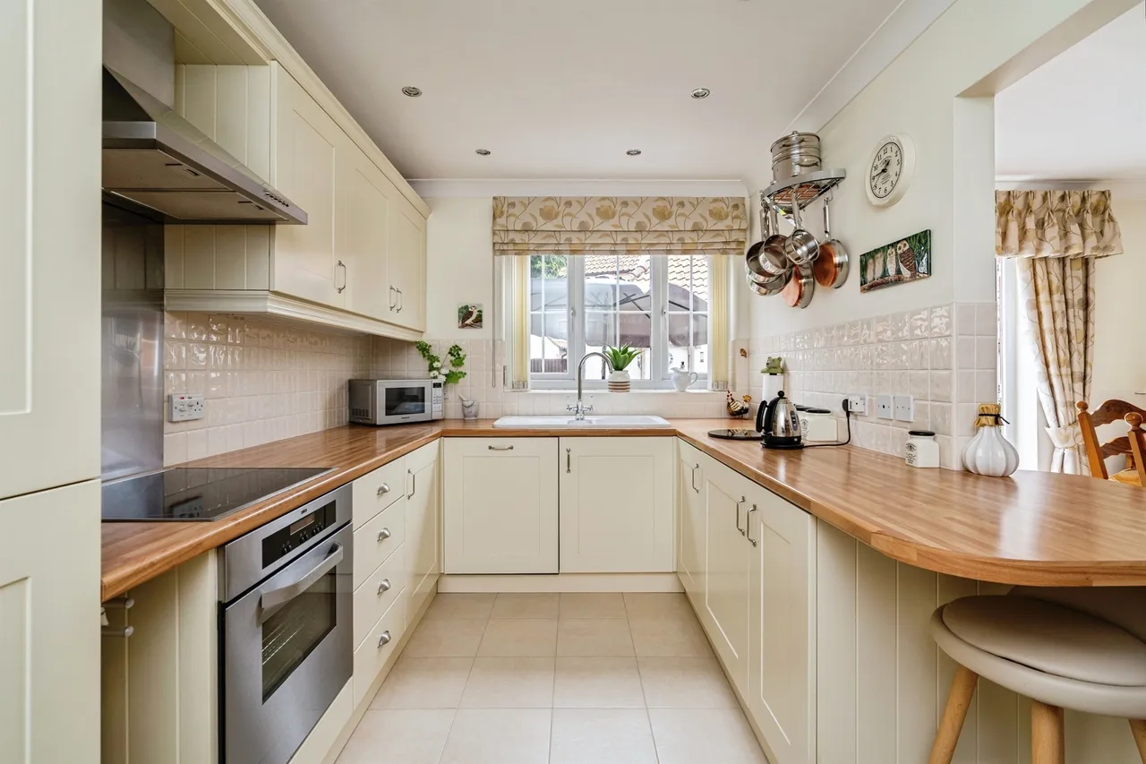 Cherry Tree Close, Yaxley, Eye, photo 6