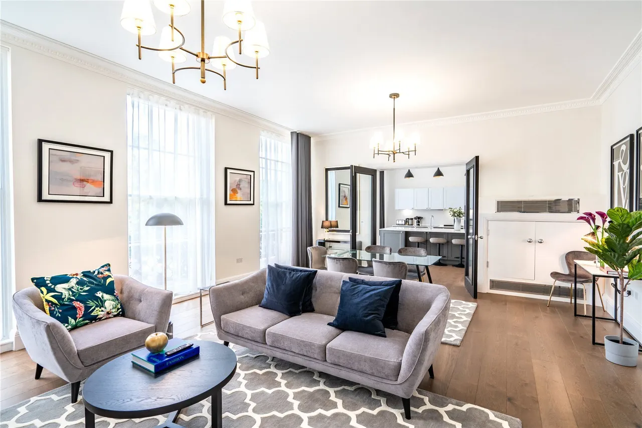 2 bed flat to rent, Lincoln's Inn Fields, London, WC2A