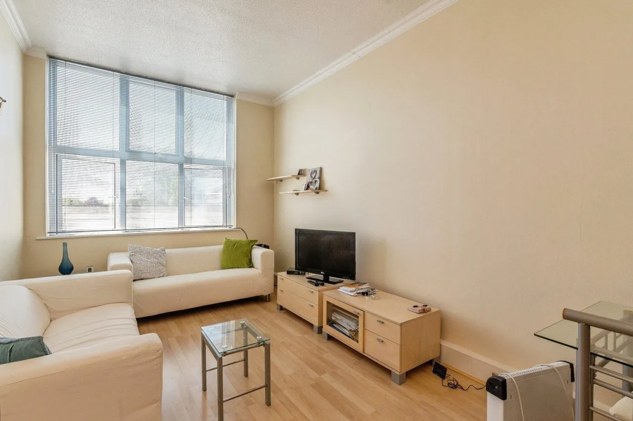Princess Margaret Road, East Tilbury, Tilbury, Essex, RM18, photo 10