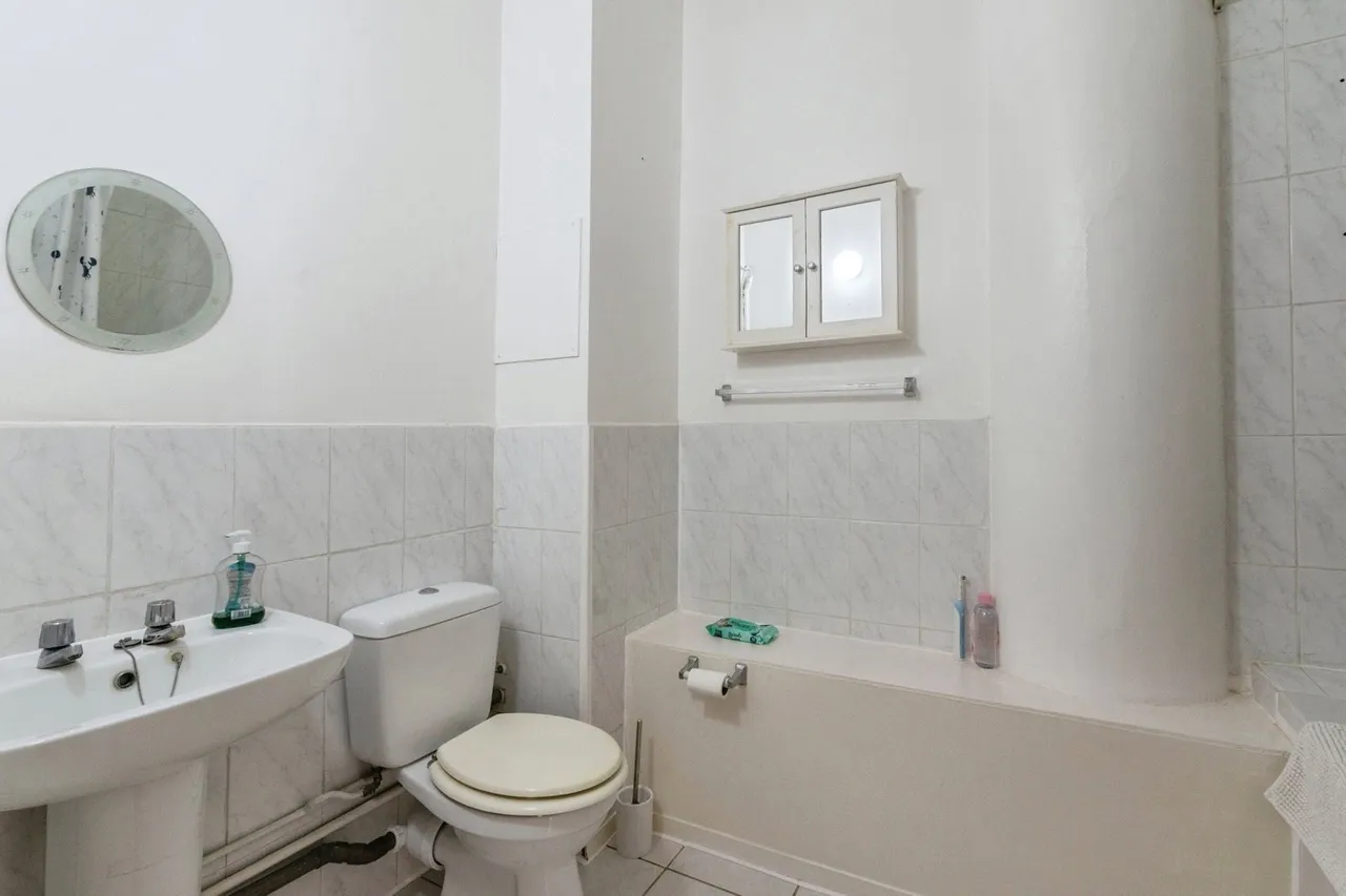 Princess Margaret Road, East Tilbury, Tilbury, Essex, RM18, photo 13