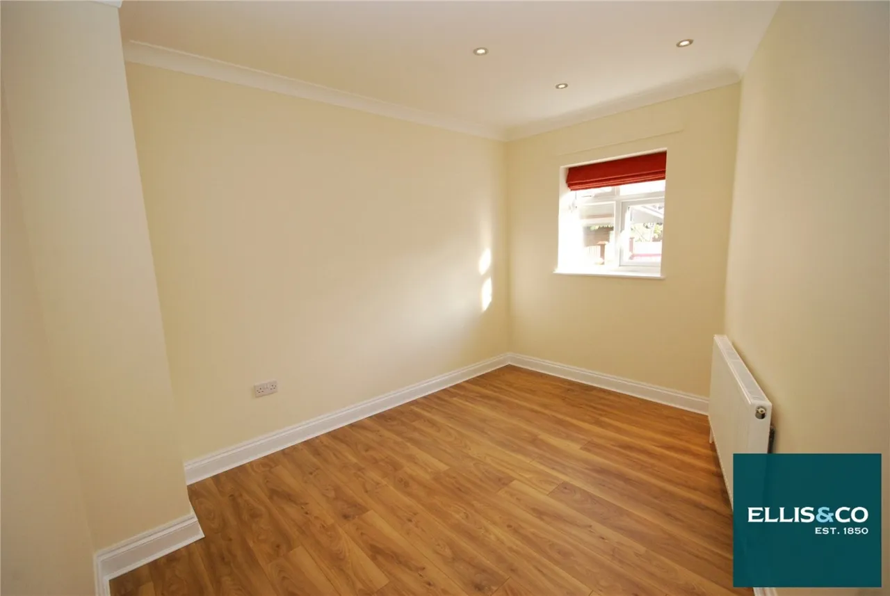 Pennine Drive, Cricklewood, NW2, photo 6