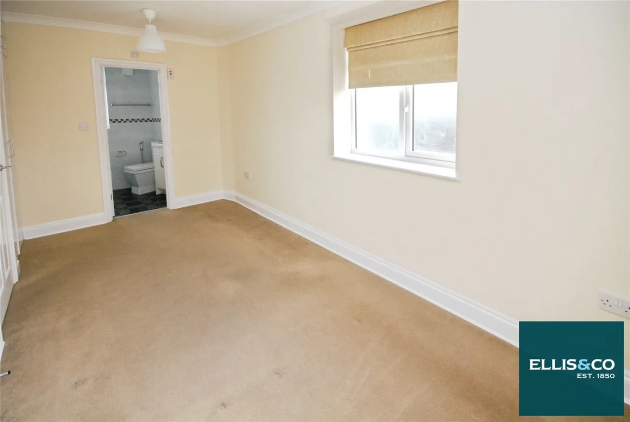 Pennine Drive, Cricklewood, NW2, photo 9
