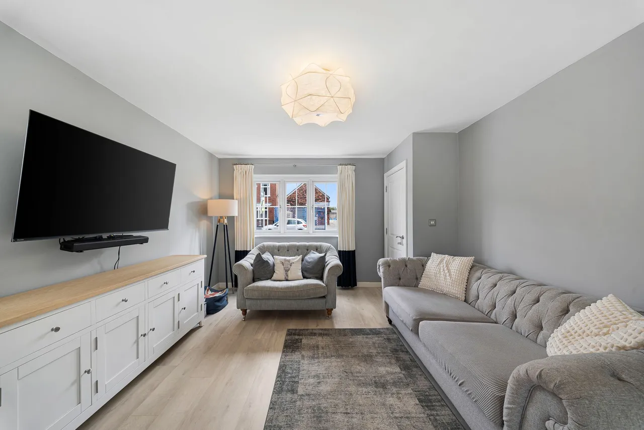 Page Lane, Widnes, Widnes, WA8 0AE, photo 6