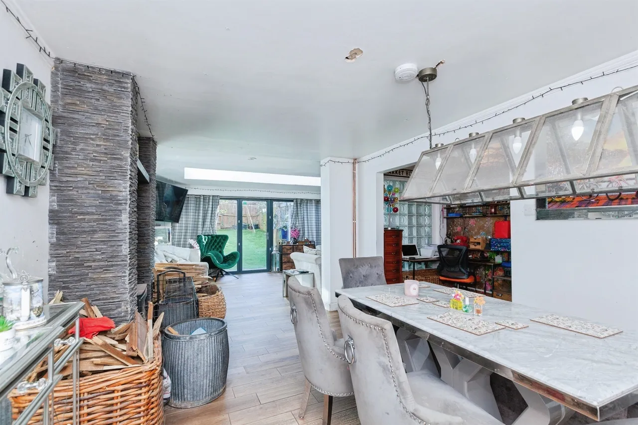 Hurst Road, Hinckley, LE10, photo 3