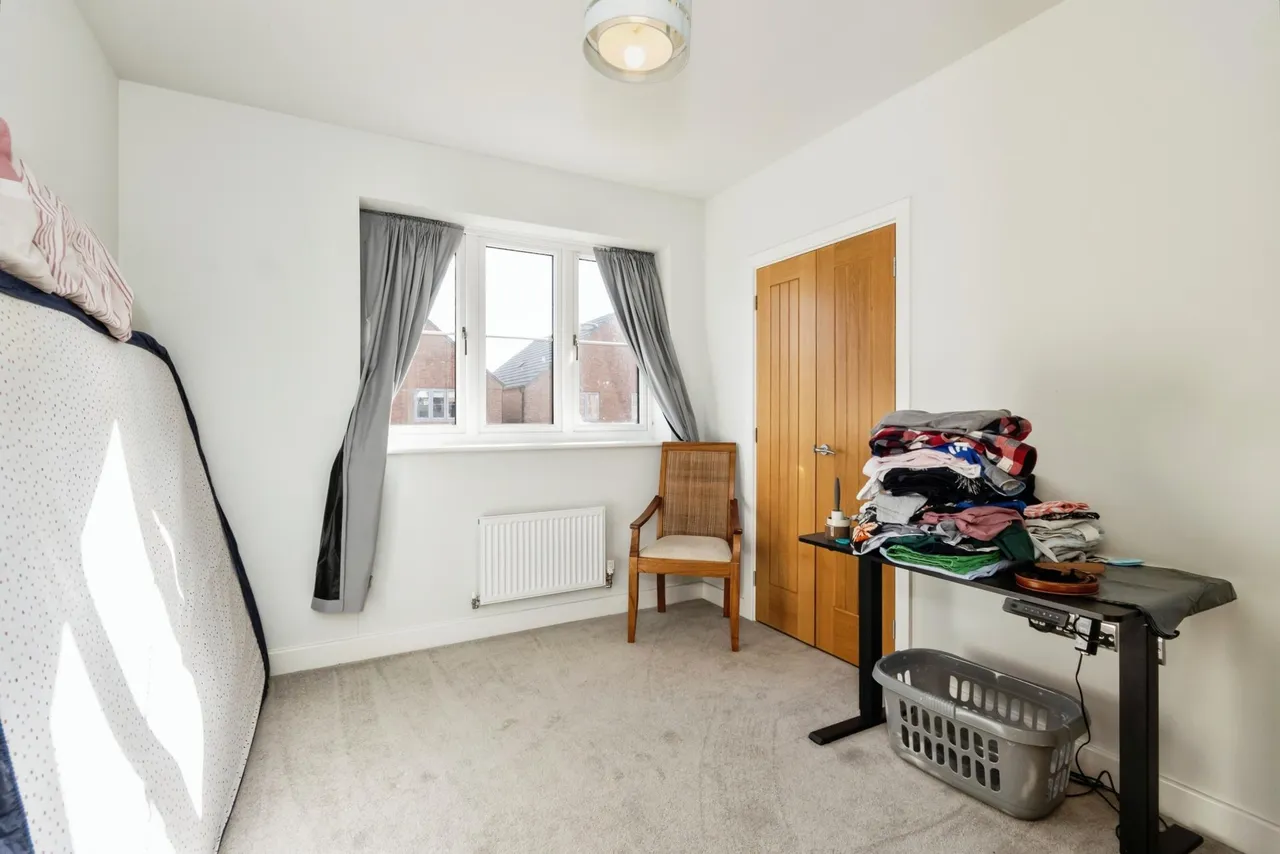 Blackburn Close, Nottingham, NG4, photo 18