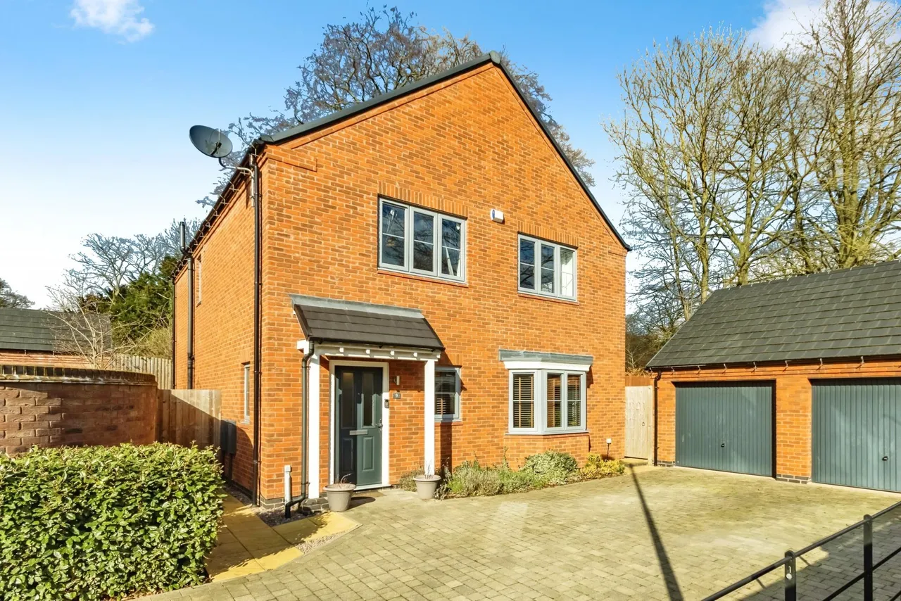 Blackburn Close, Nottingham, NG4, photo 2