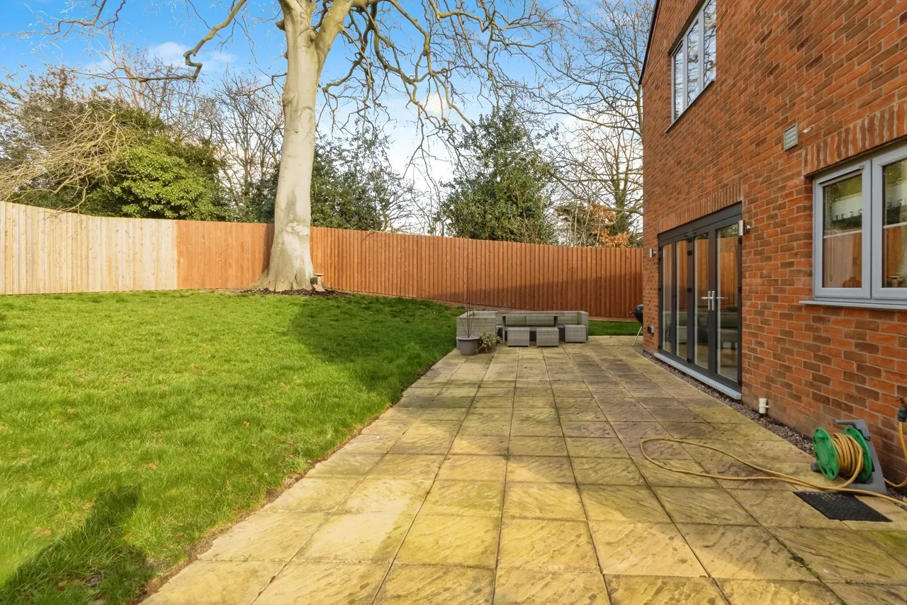 Blackburn Close, Nottingham, NG4, photo 22