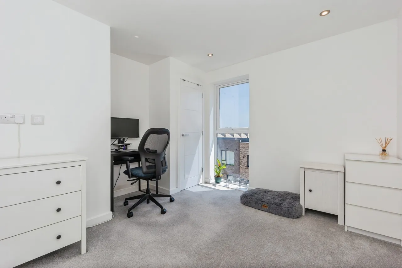 Emmeline Pankhurst Drive, Stretford, Manchester, M32, photo 15