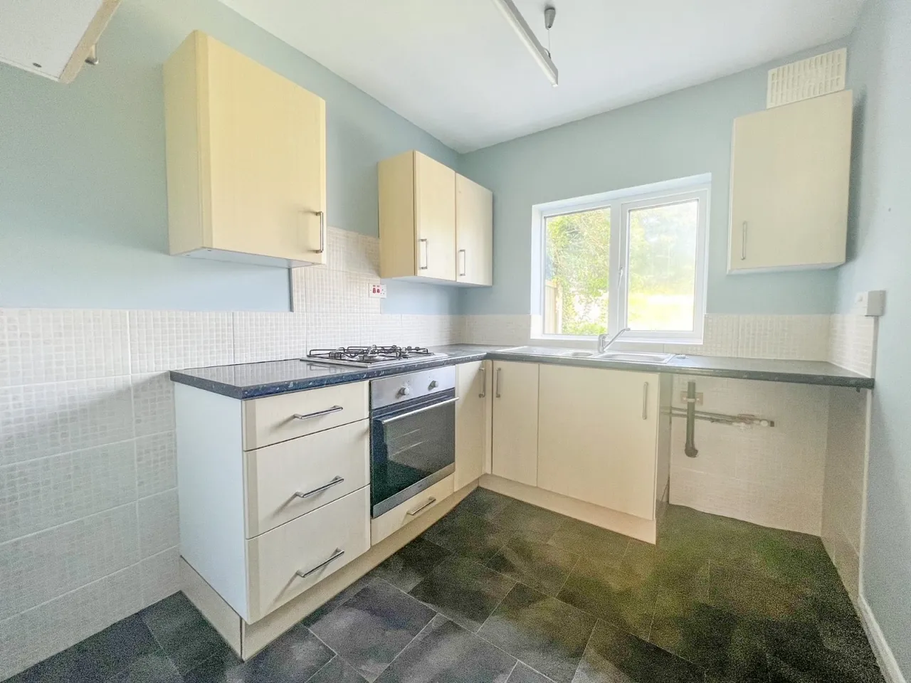 Cranbourne Road, Patchway, BS34, photo 4