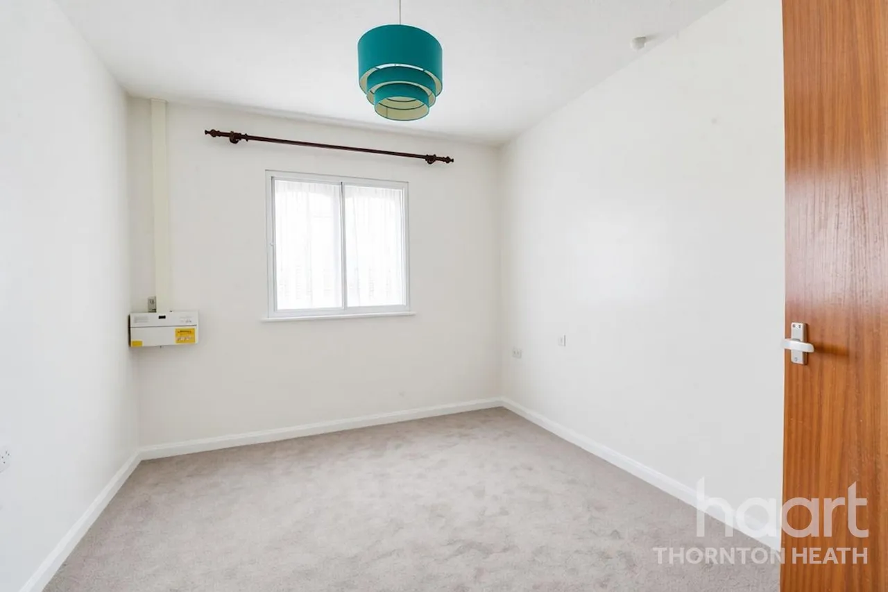 Bletchingley Close, Thornton Heath, CR7, photo 5