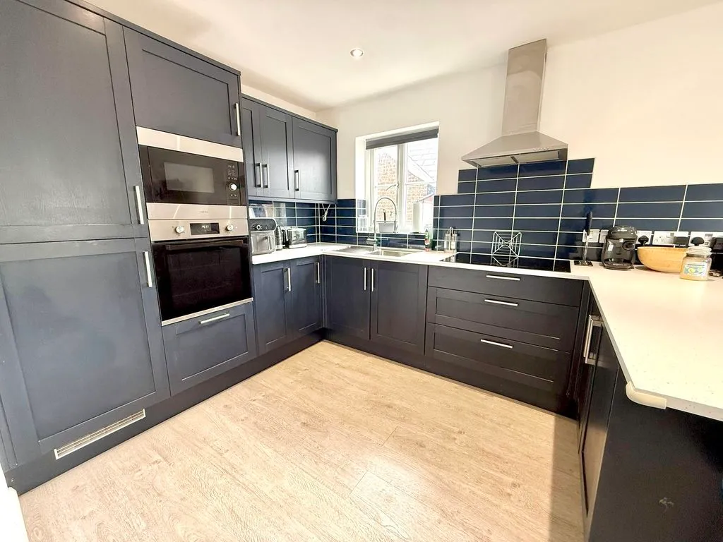Chiltern Road, Dunstable LU6 1HS, photo 2