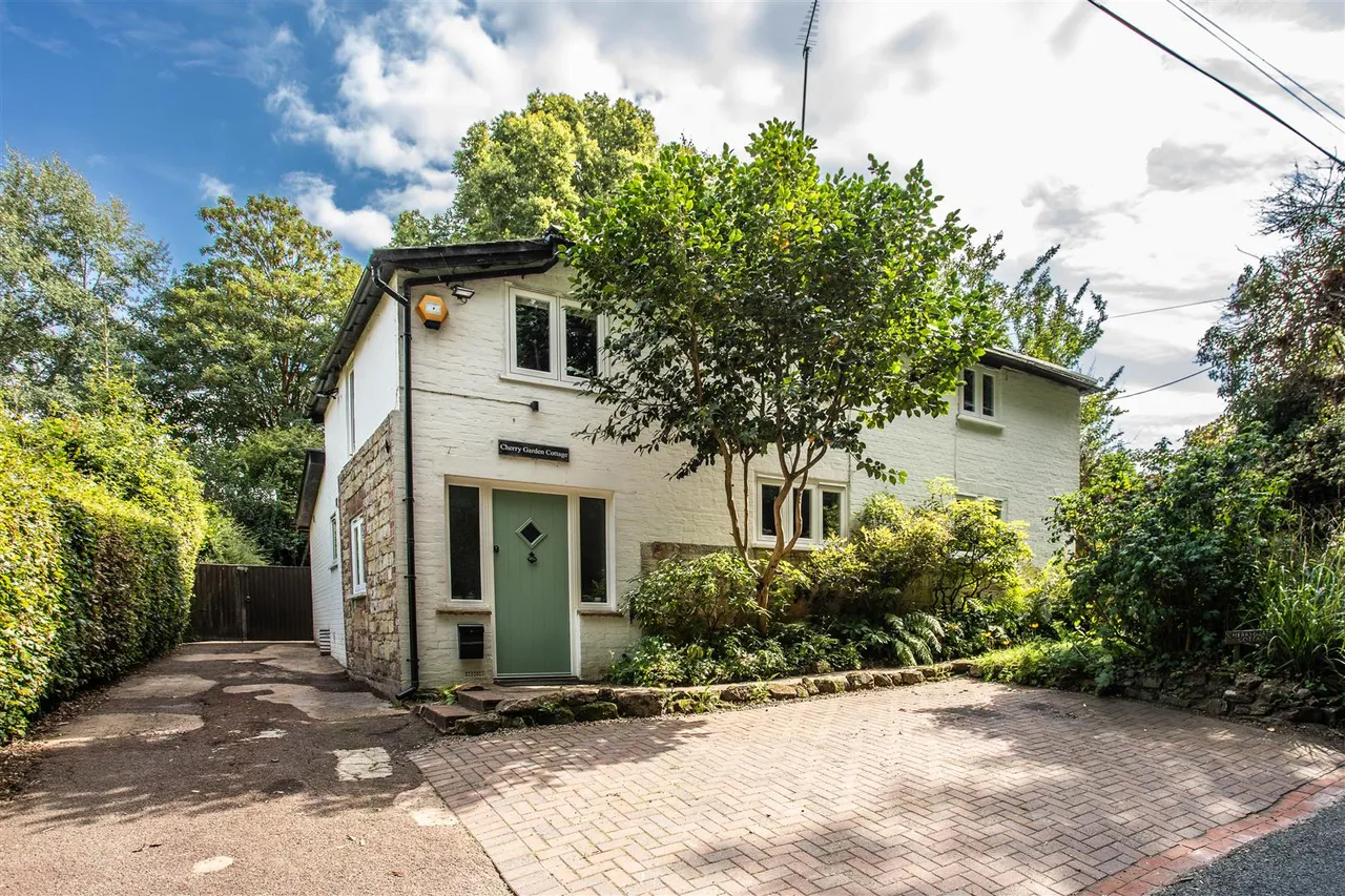 Cherry Gardens Hill, Groombridge, Tunbridge Wells, TN3 9NY, photo 2