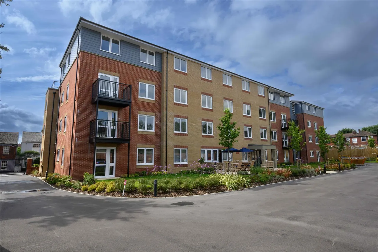 Trinity Street, Fareham, PO16, photo 13