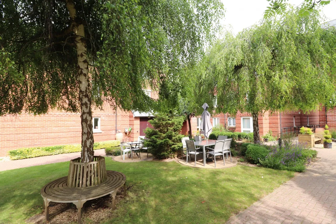 Georgian Court, Spalding, PE11, photo 9