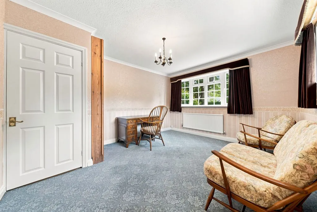 Barns Croft, Little Aston, B74, photo 7