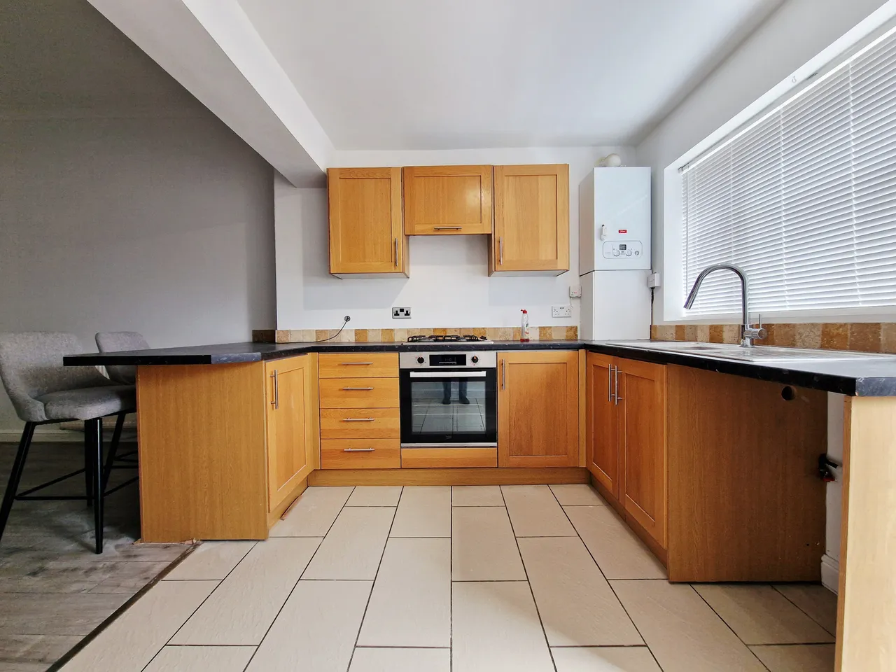 Bridge Road, Ashton-On-Ribble, Lancashire, PR2 2JU, photo 4