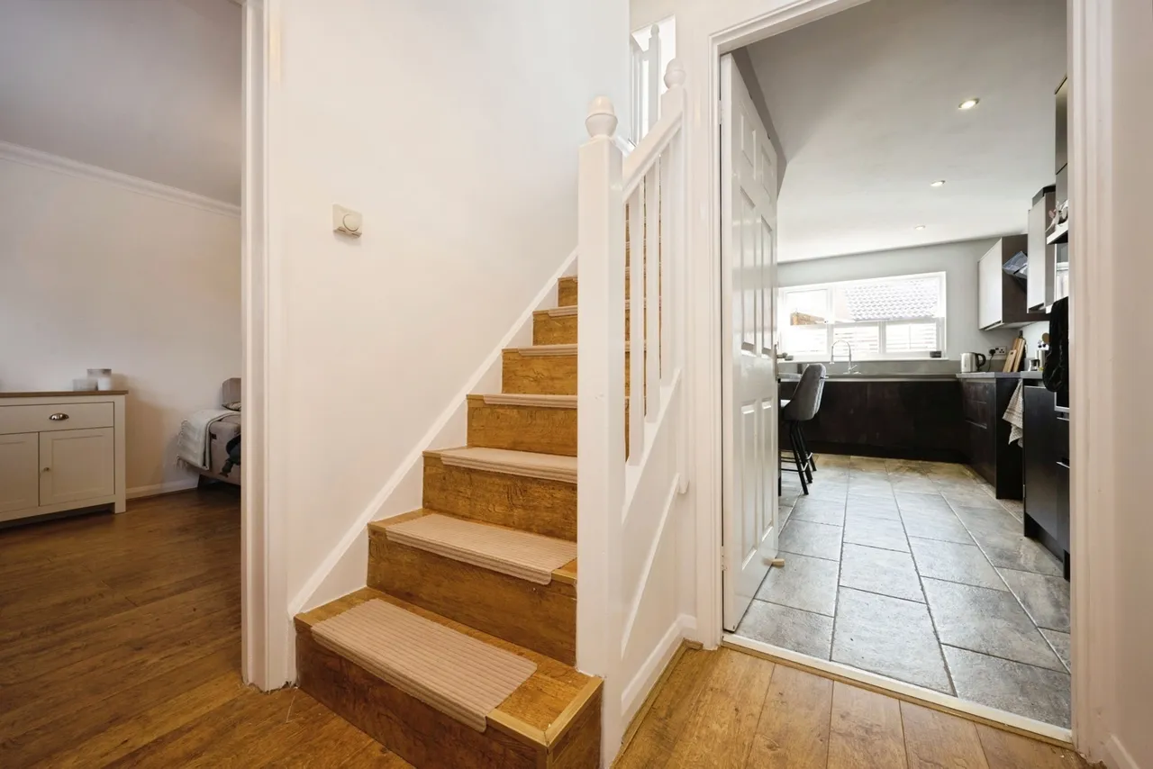 Loak Close, Clapham, Bedford, Bedfordshire, MK41, photo 7