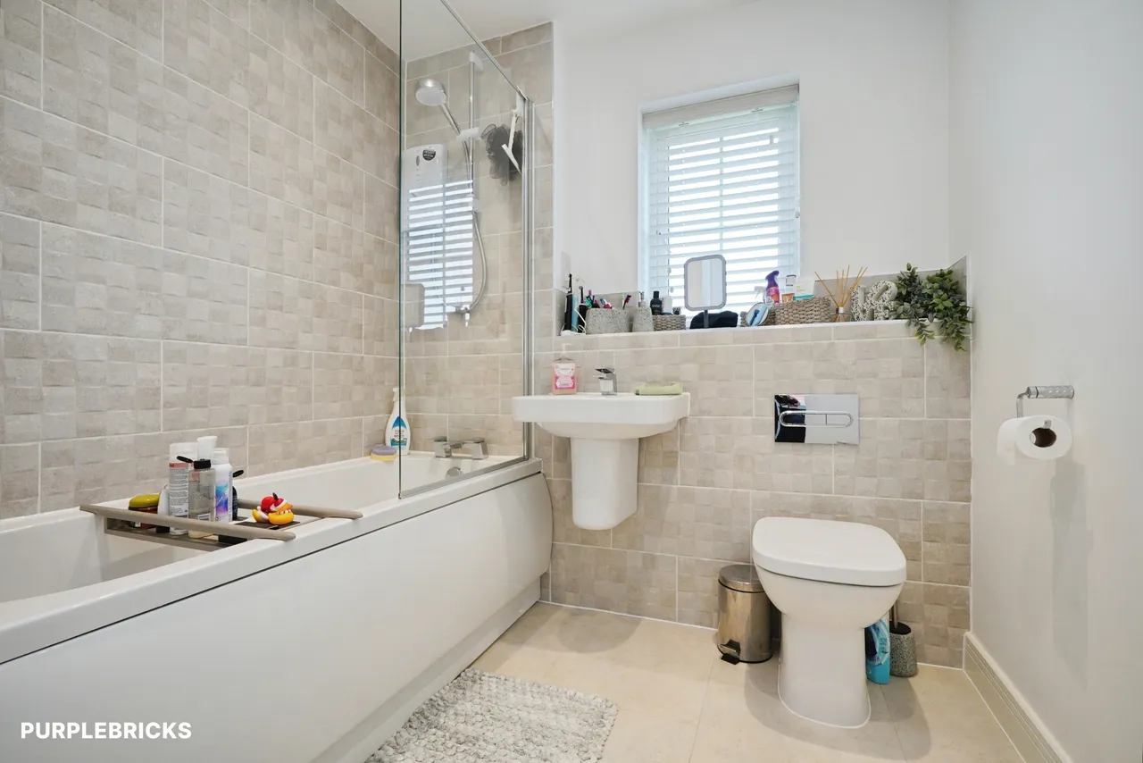 Stroudley Drive, Midway, DE11, photo 17