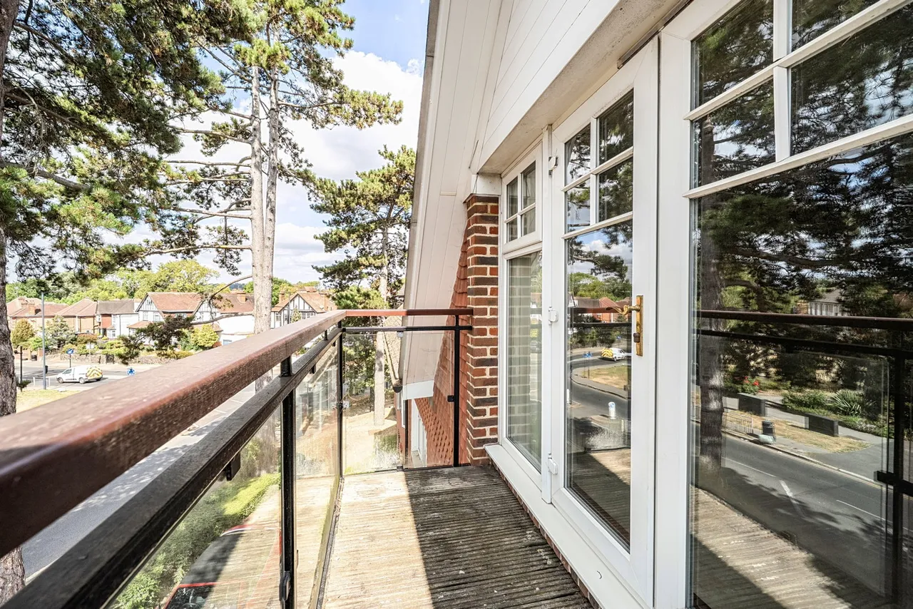 Marsh Road, Pinner, HA5, photo 6