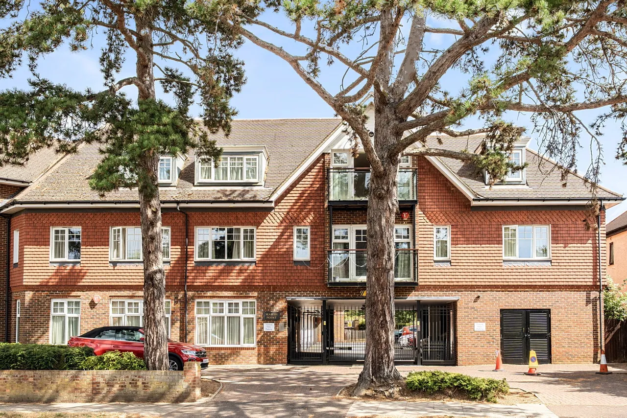Marsh Road, Pinner, HA5, photo 18