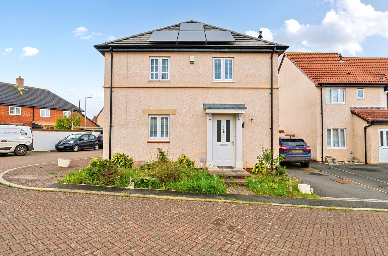 3 bed property for sale, Greenfield Road, Watchet, TA23