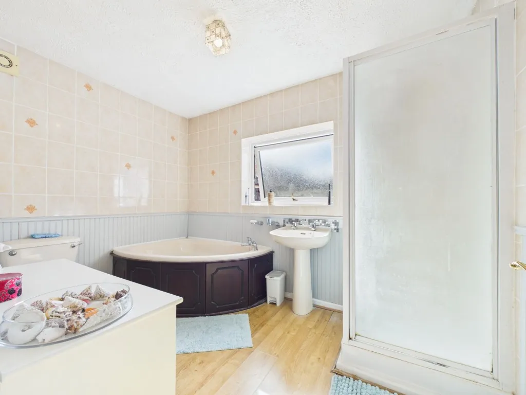 Larchside Close, Spencers Wood, RG7, photo 14