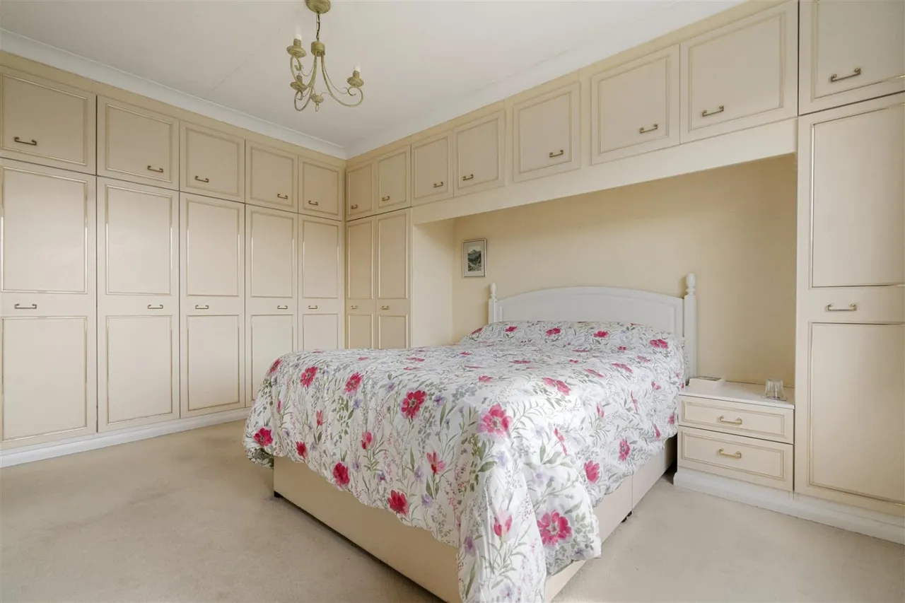 Woodlands, Chapel Hill, BD23, photo 17