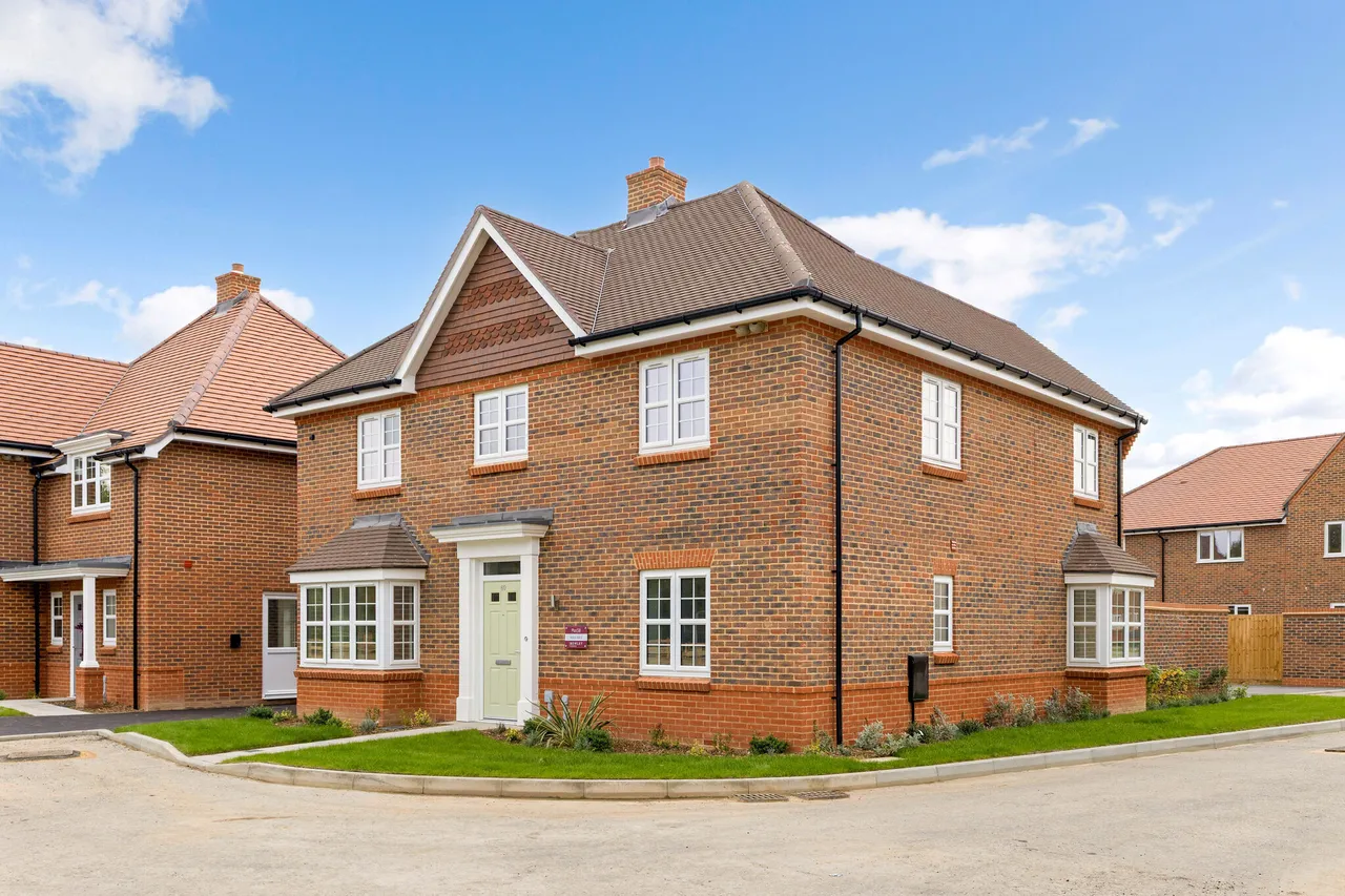 Sweeters Field Road, Cranleigh, GU6, photo 8