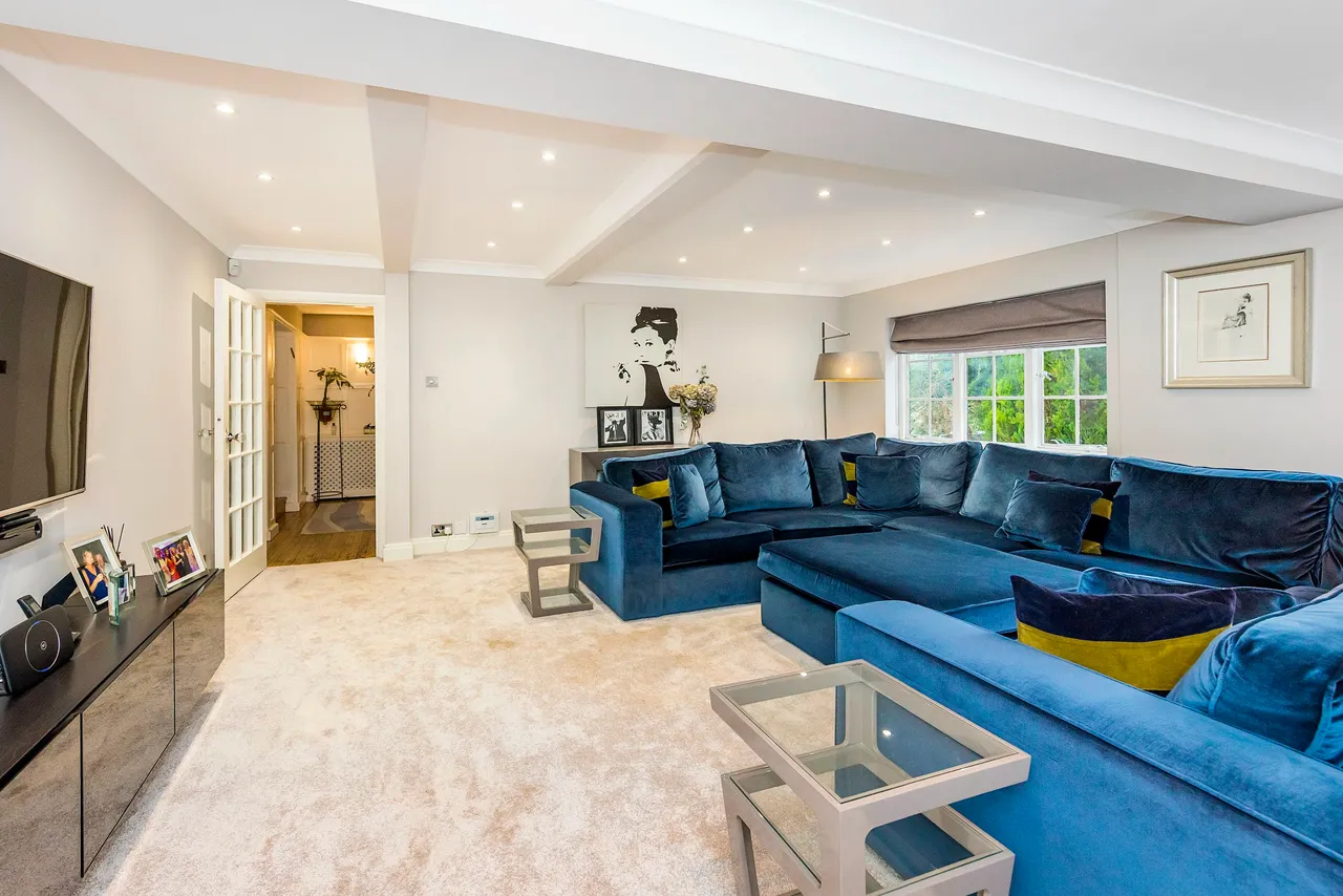 Carroll Hill, Loughton, IG10, photo 10