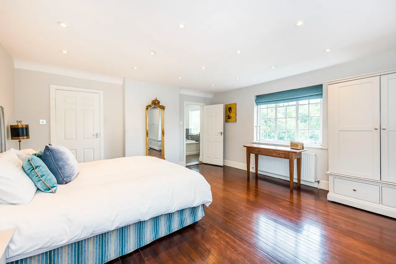 Carroll Hill, Loughton, IG10, photo 20