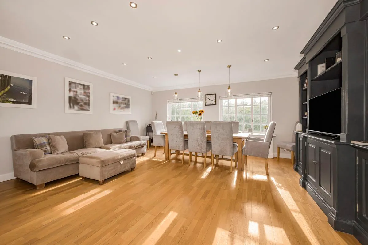 Carroll Hill, Loughton, IG10, photo 7