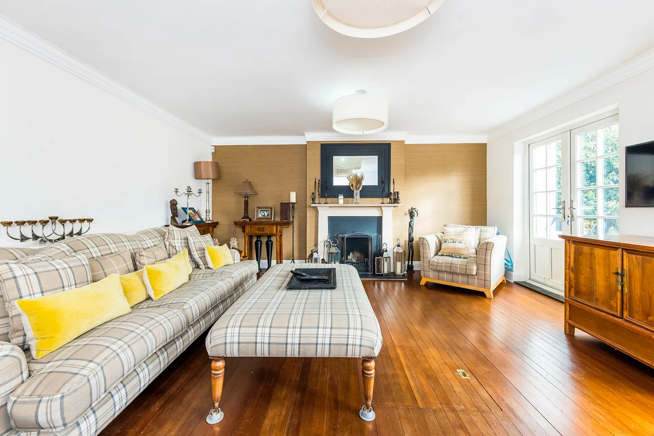 Carroll Hill, Loughton, IG10, photo 11