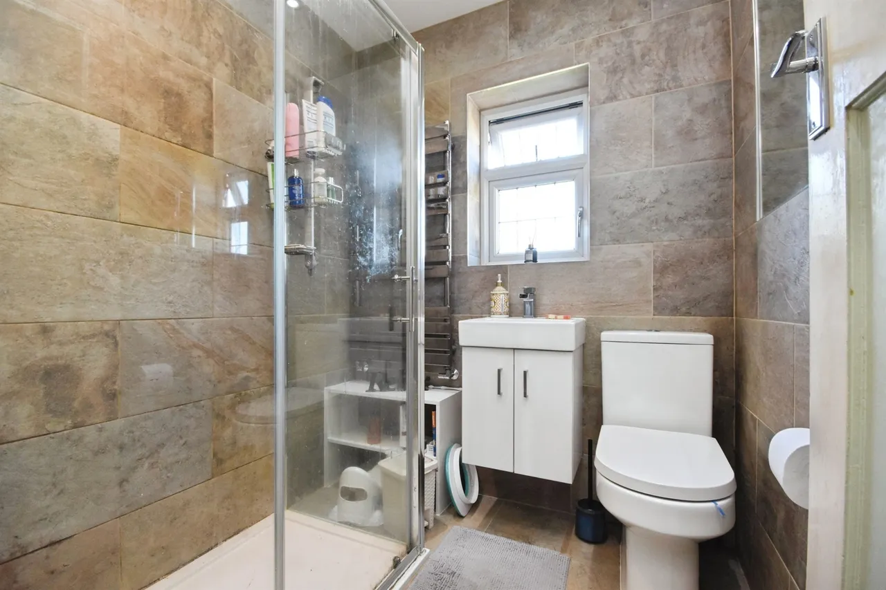 Havering Road, Romford, photo 12