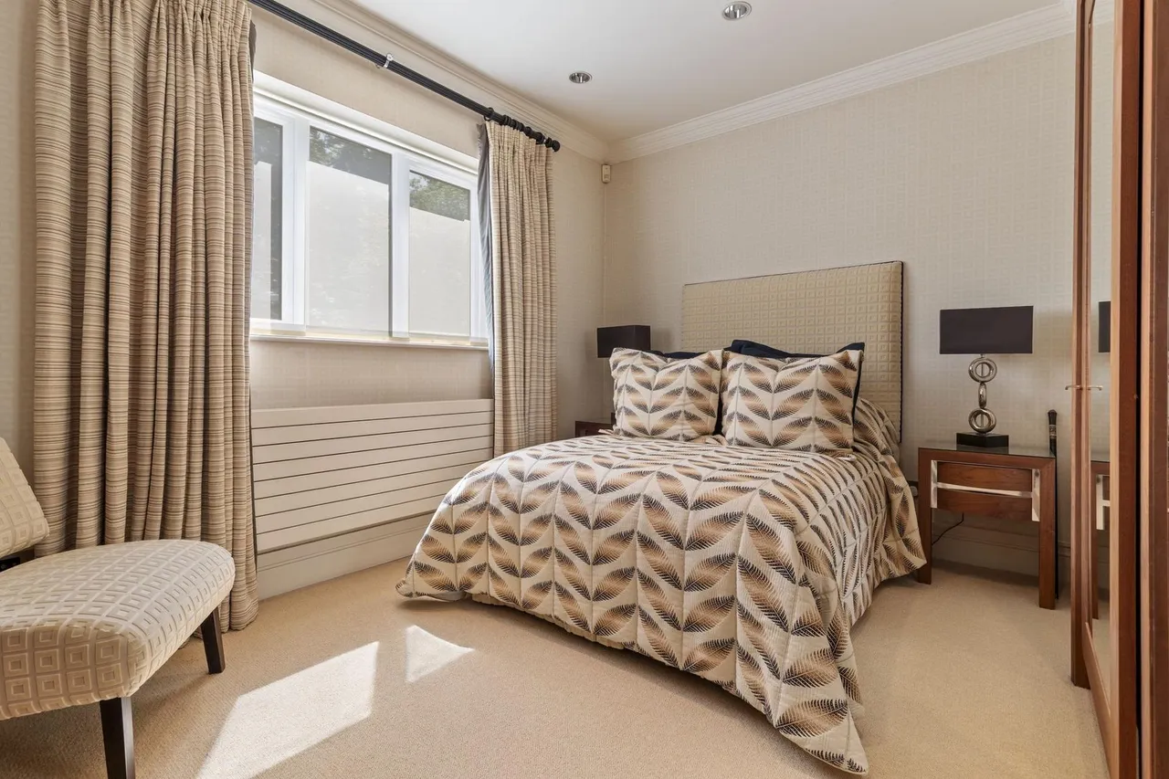 Hollybush Road, Cardiff, CF23, photo 14