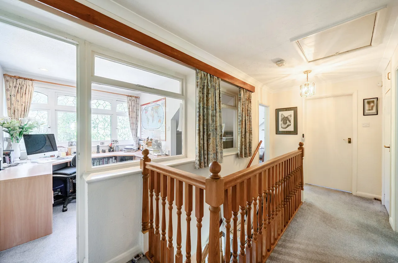Curley Hill Road, Lightwater, Surrey, GU18 5YQ, photo 12