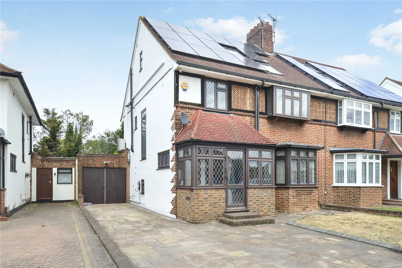 Cedarhurst Drive, Eltham, London, SE9, photo 2