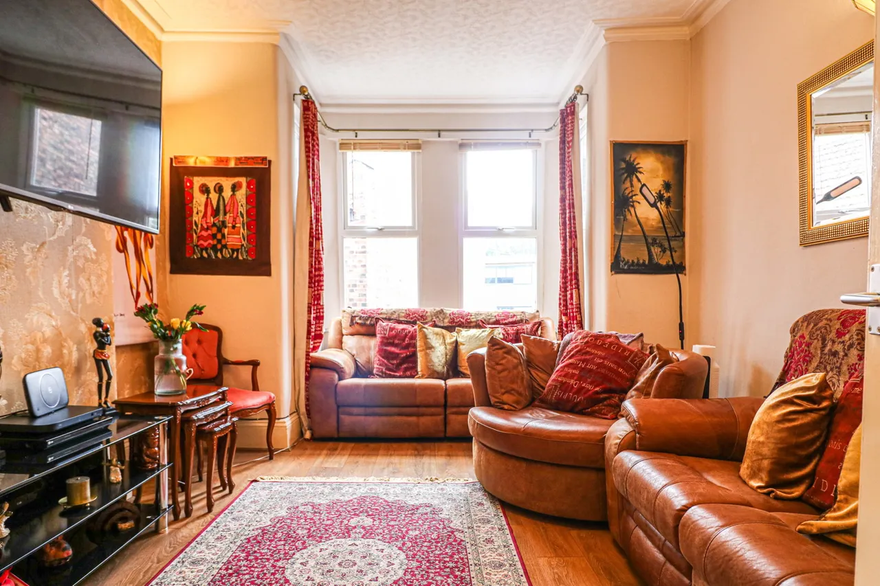 Hermitage Road, London, photo 6