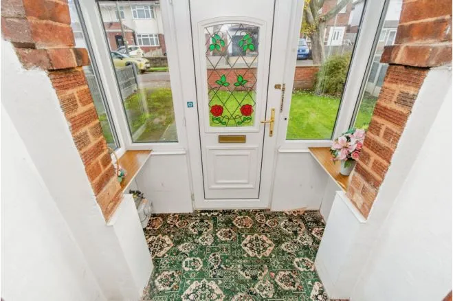 Blakeley Avenue, Wolverhampton, WV6, photo 3