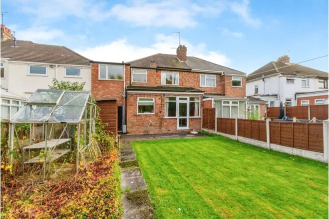 Blakeley Avenue, Wolverhampton, WV6, photo 2