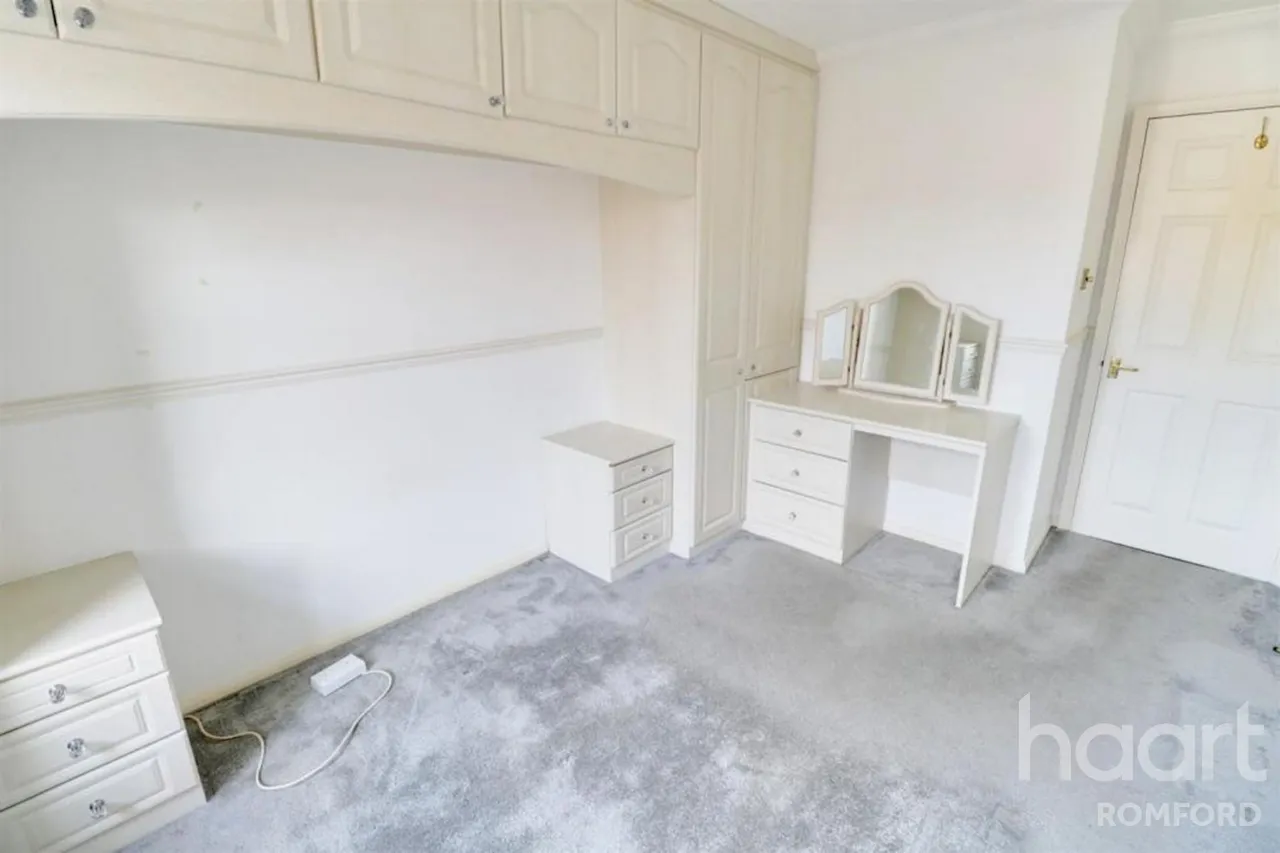 Templar Court, The Mawneys -, RM7, photo 10