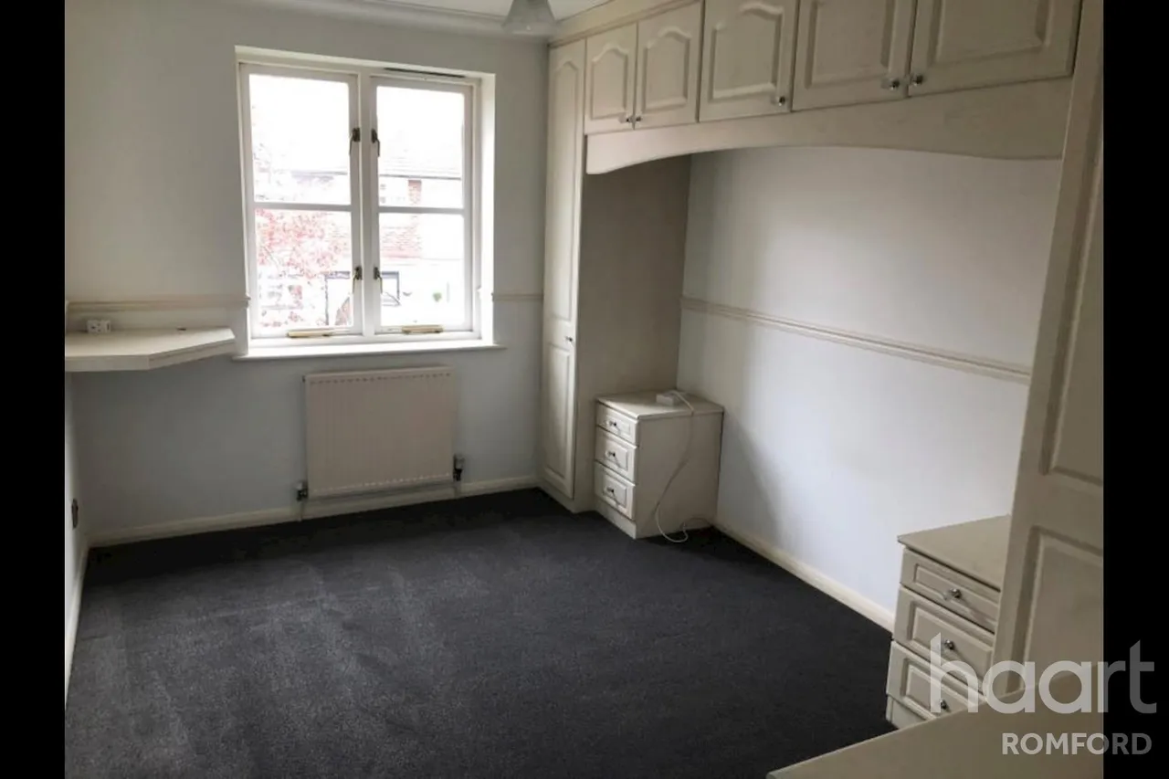 Templar Court, The Mawneys -, RM7, photo 12