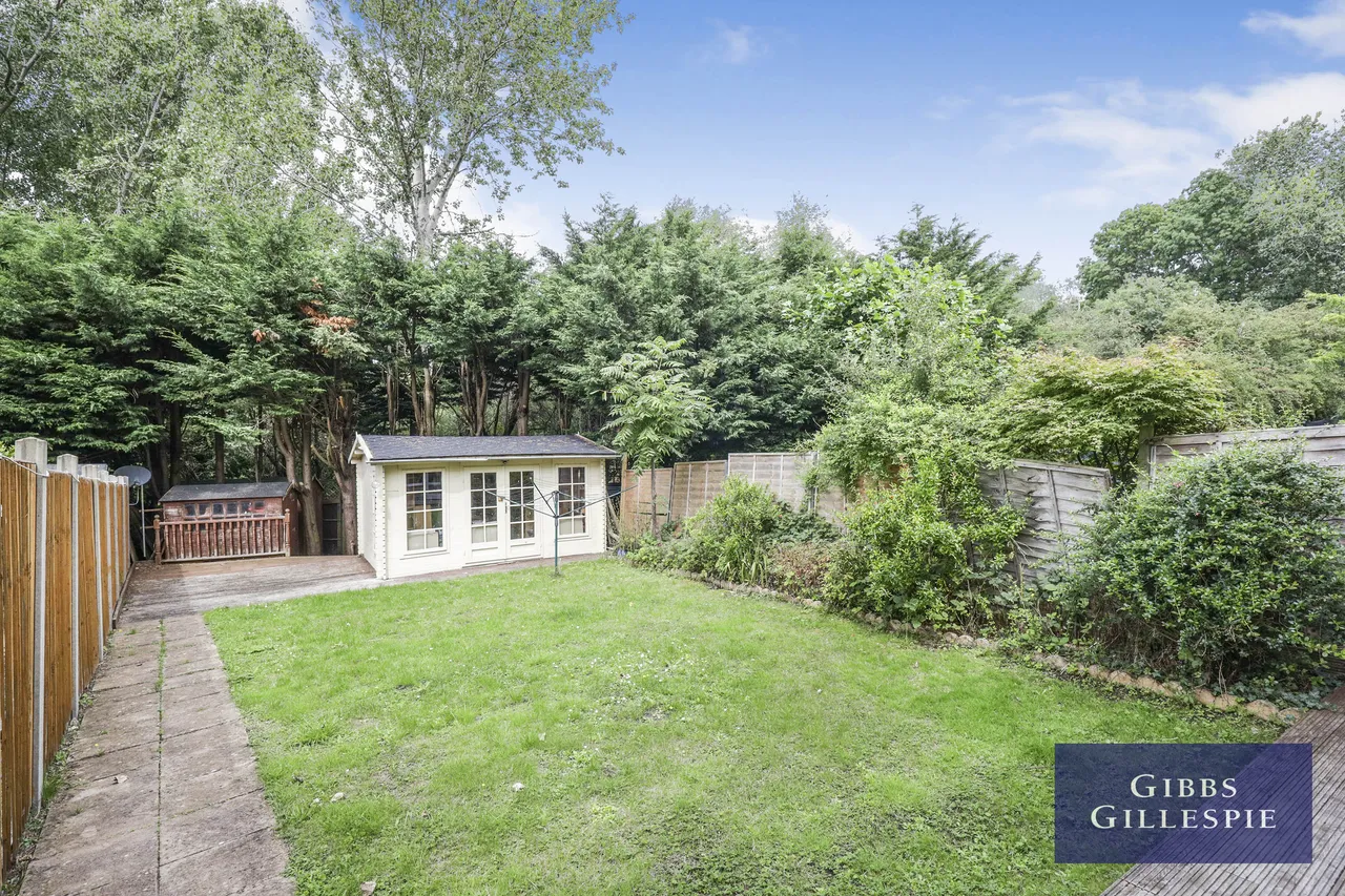 Harlech Gardens, Pinner Fees Apply, HA5, photo 18