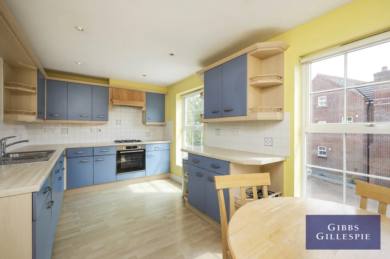Harlech Gardens, Pinner Fees Apply, HA5, photo 7