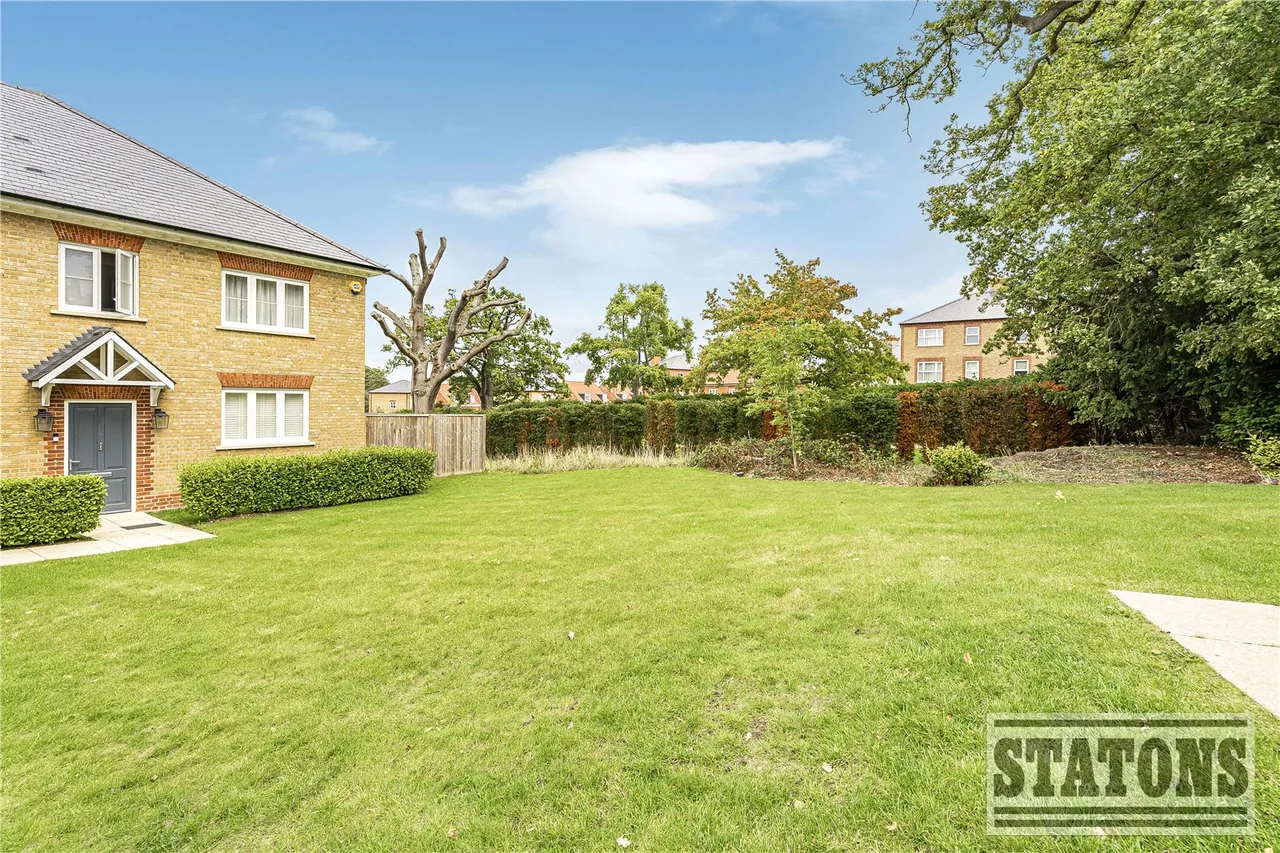 Trento Mews, Trent Park, EN4 0FG, photo 21